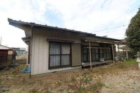 庭もあるお家です。軒天も長いので、雨の日も心配要りません！